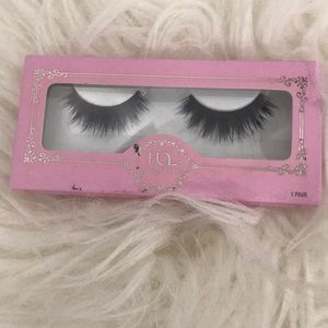 New Lashes never used